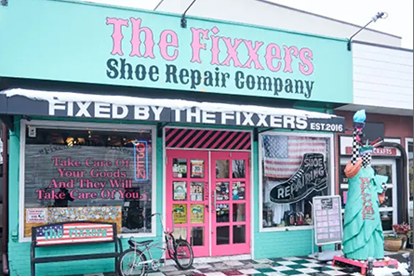 THE FIXXERS