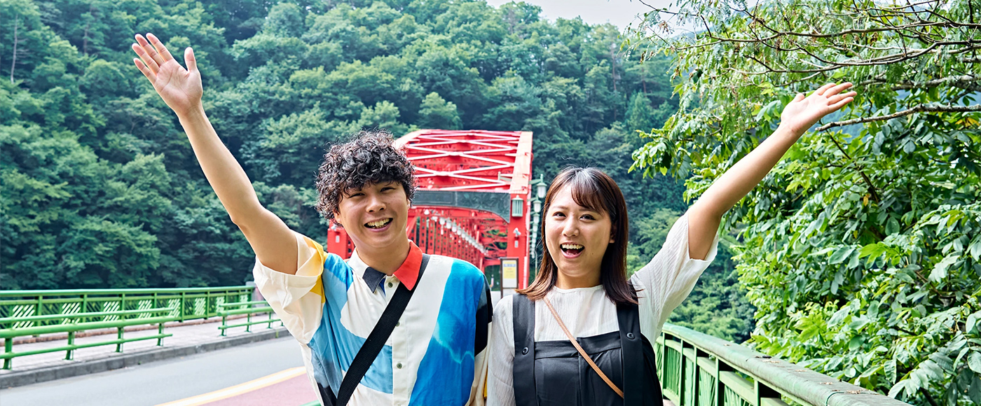 奥多摩旅のはじまりに気合十分なお二人