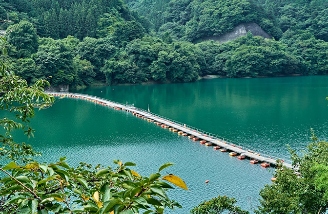 麦山浮橋